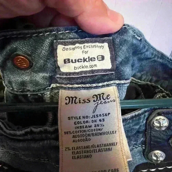 Miss Me Sz 32 (US 14) Inseam 25 1/2 Capri Jeans Style # JE5456P - Picture 8 of 9